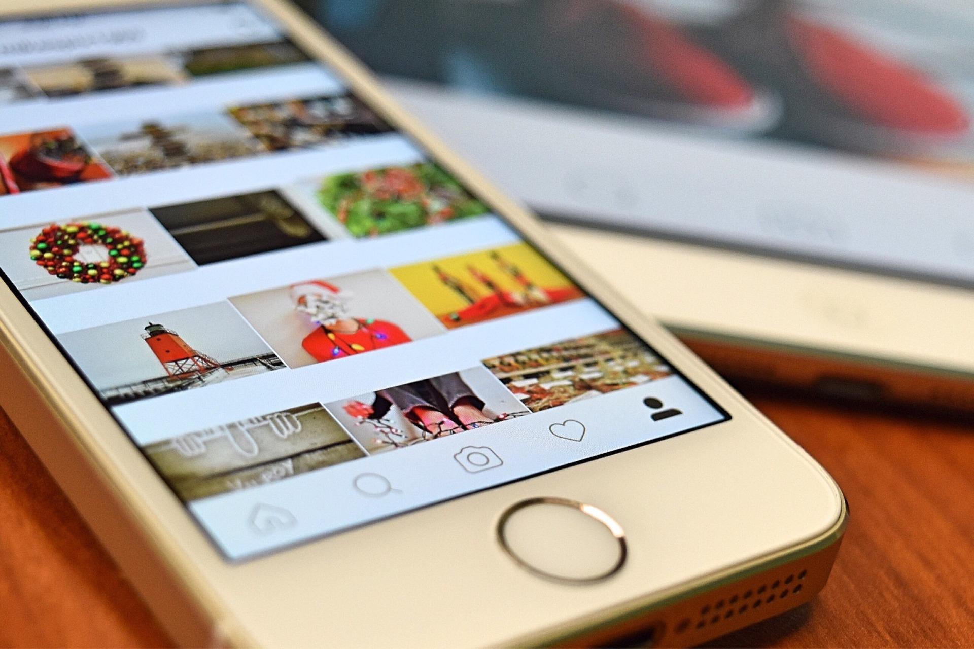 What are the different tabs on Instagram?