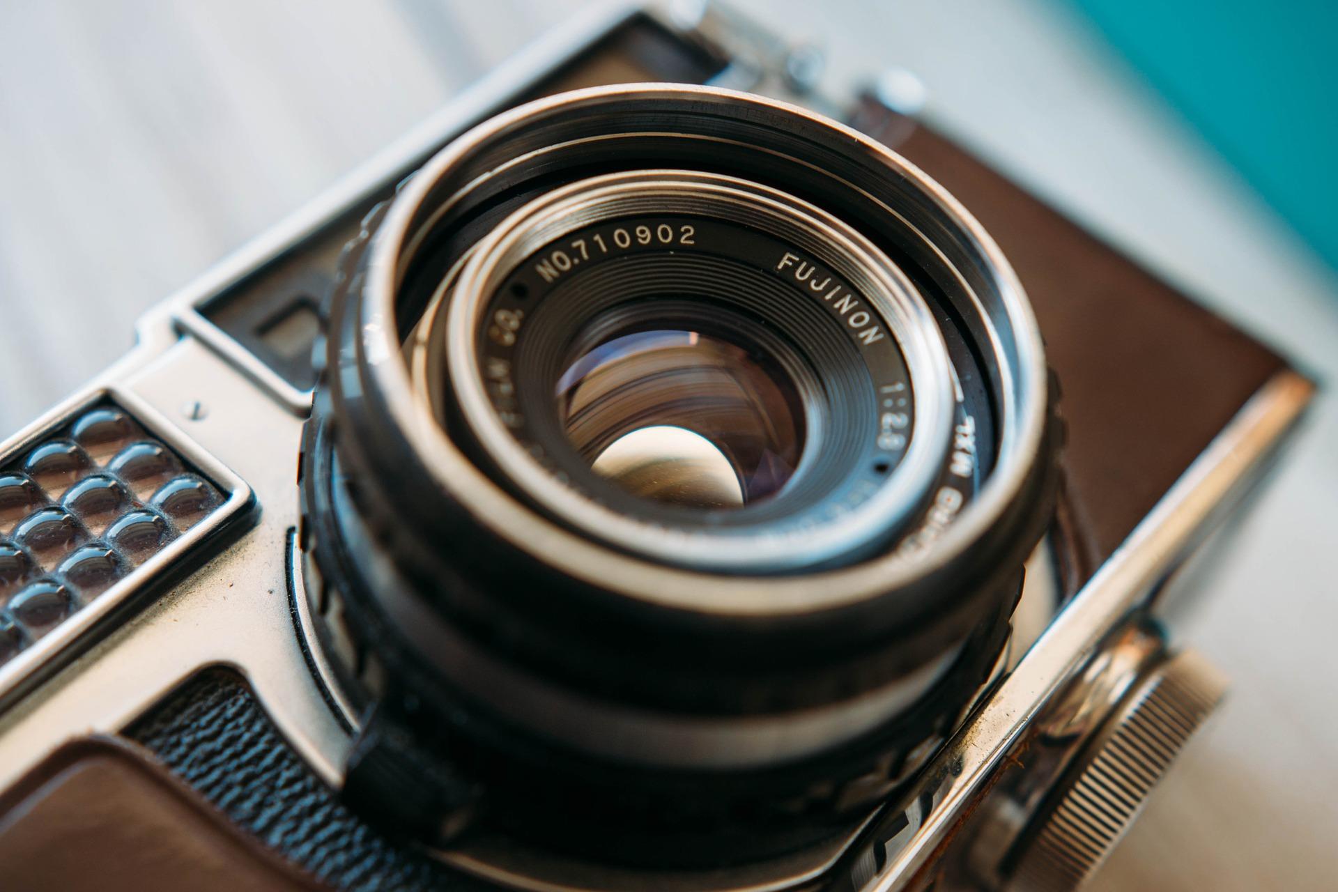 How do you edit photos with Aperture?
