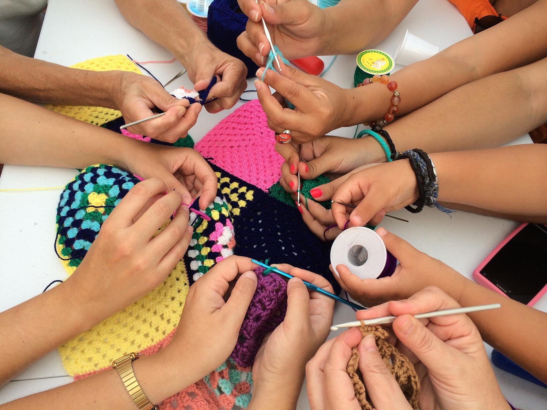 What are the benefits of crochet?
