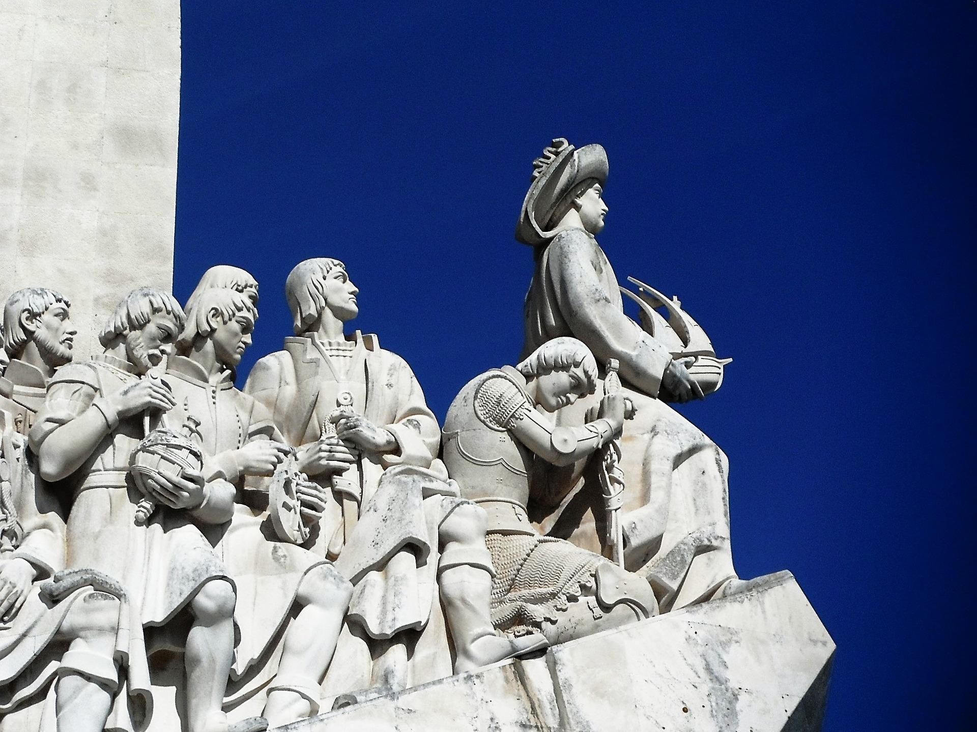 Which are Lisbon's most famous monuments?