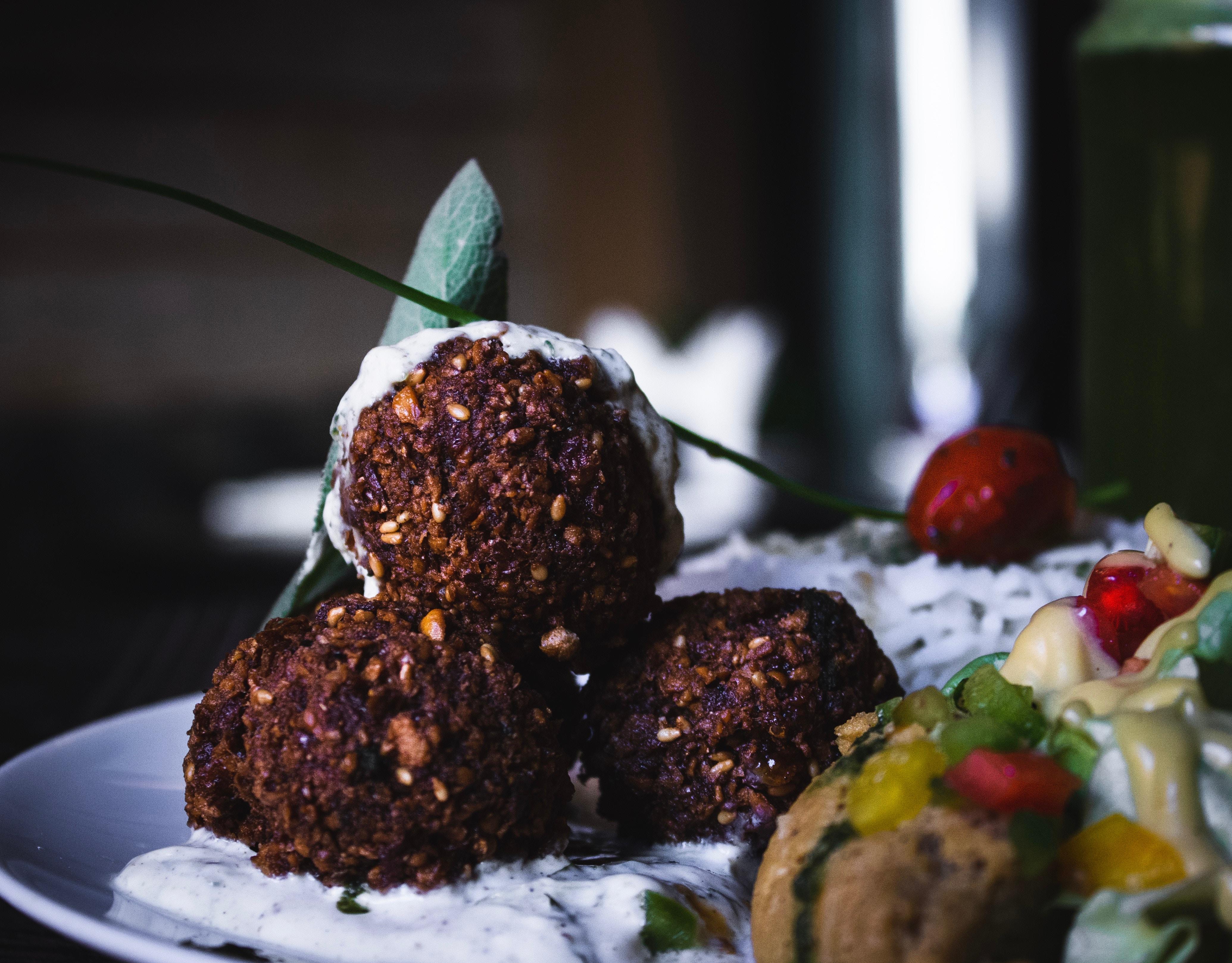 Falafel toppings