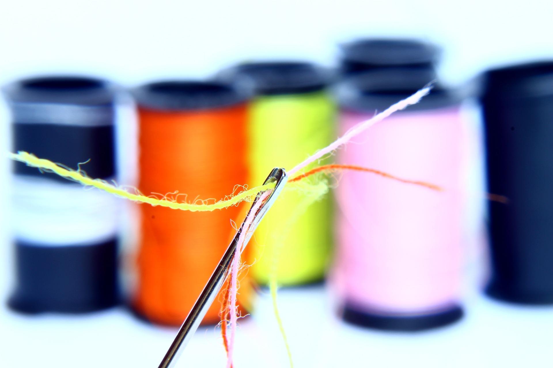Where can you learn to do an overlock stitch?