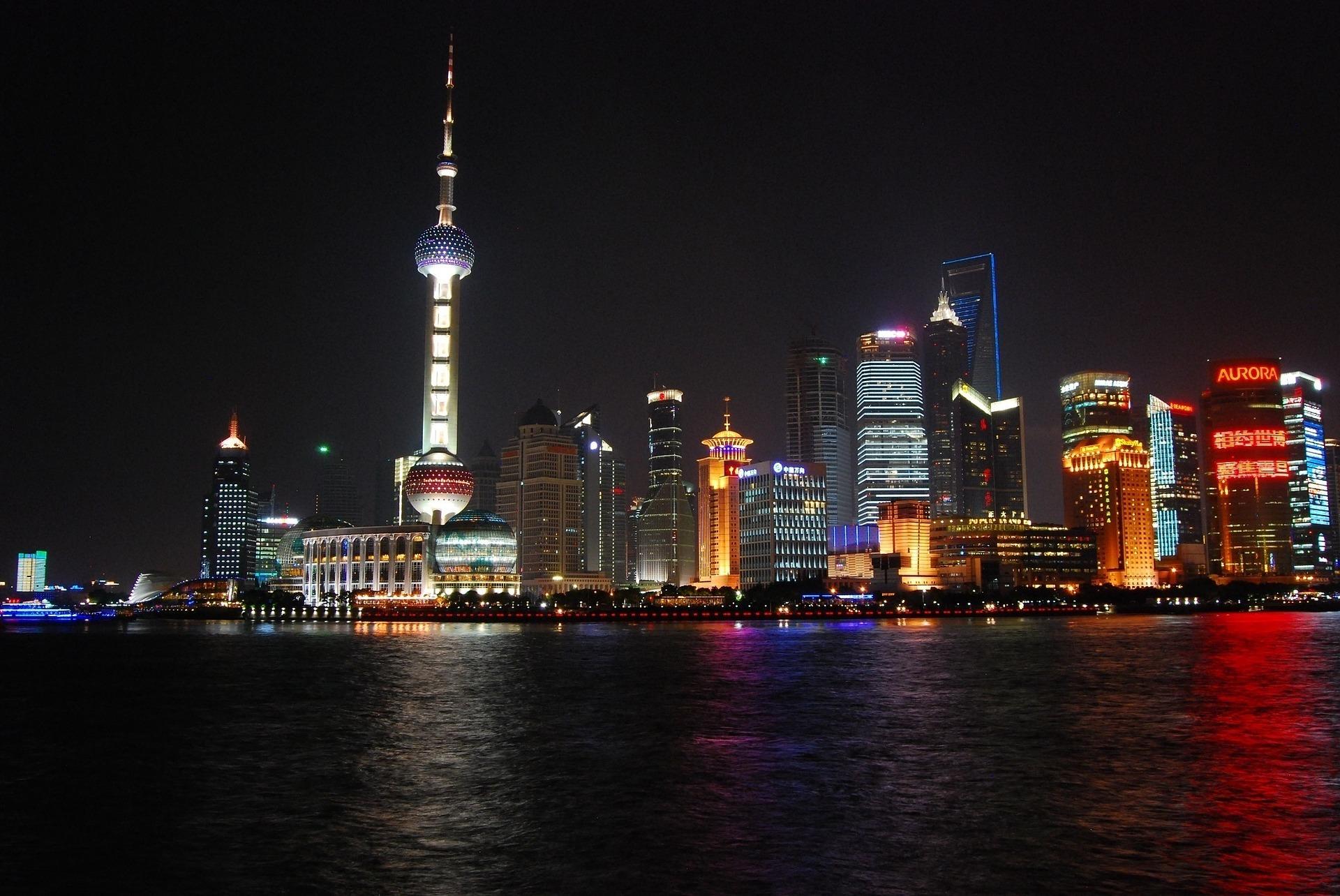 How do you plan a trip to Shanghai?