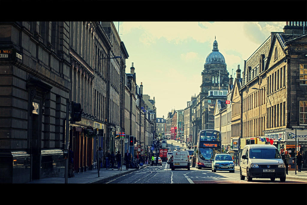 Is it expensive to live in Edinburgh?