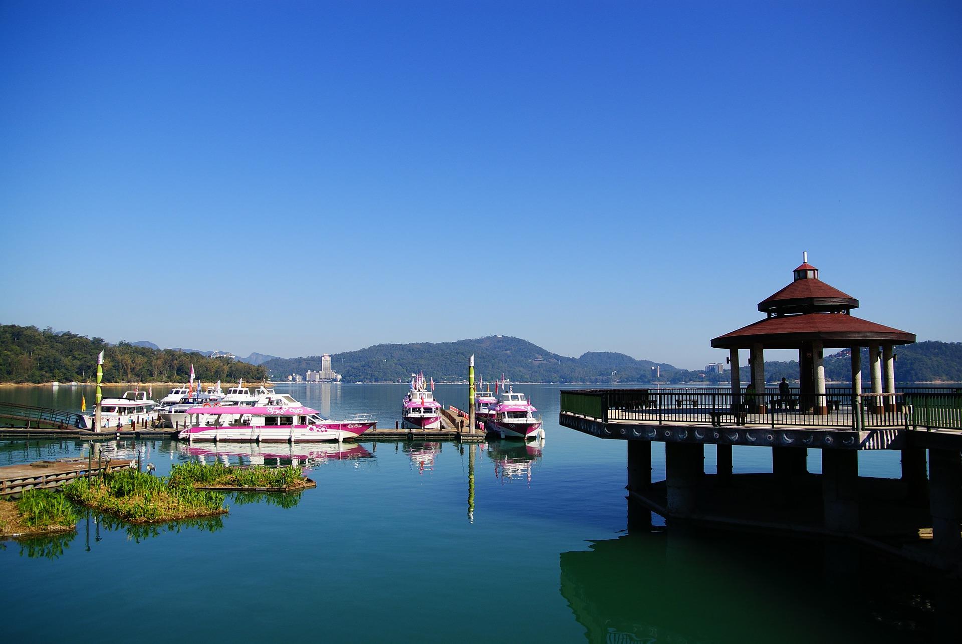 What are Taiwan's most popular attractions?
