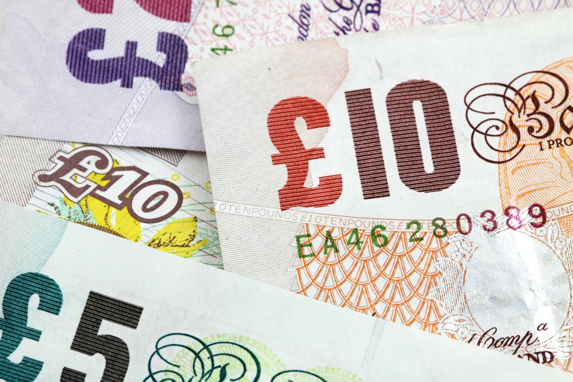 How much do private Latin tutors earn?