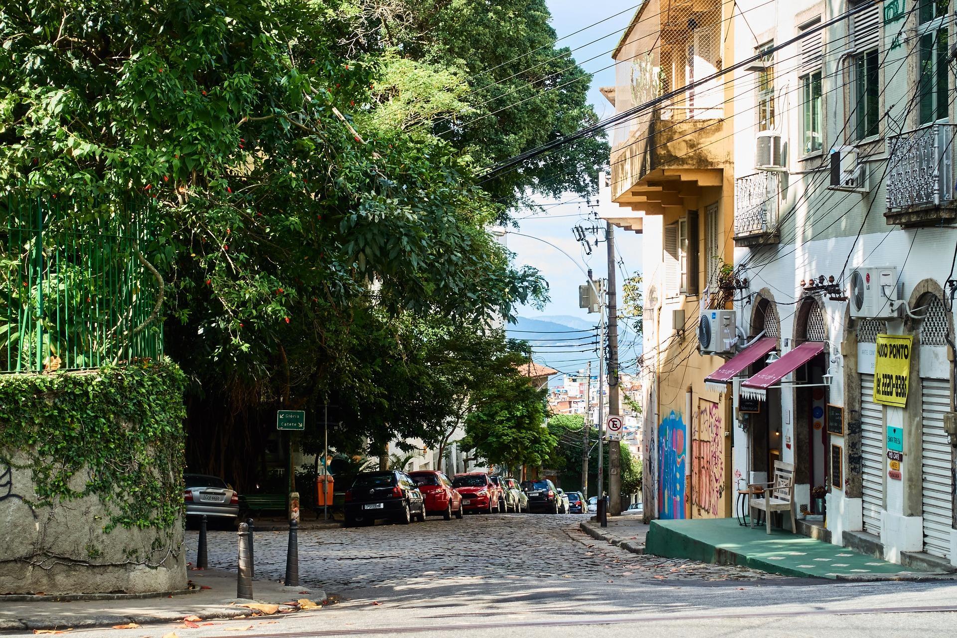 Which is the best neighbourhood for tourists in Rio?