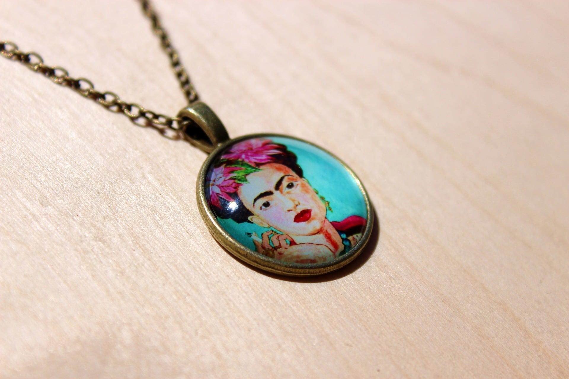 This is but a tiny Frida
