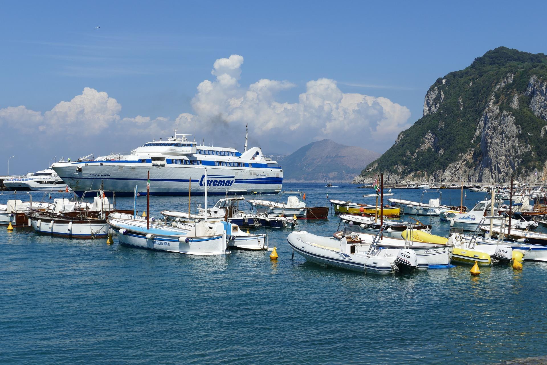 How do you get to Capri?