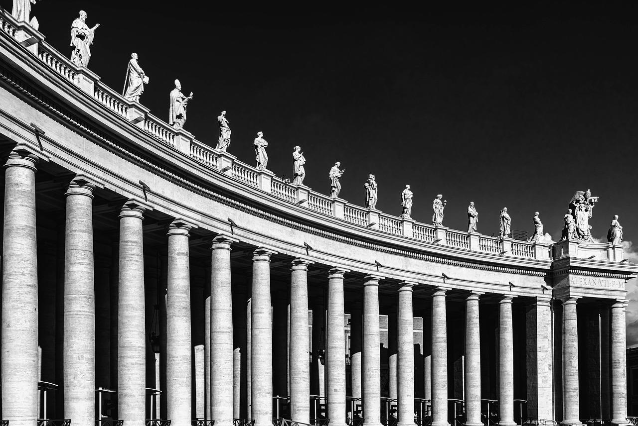 rome architecture visit st.peters square