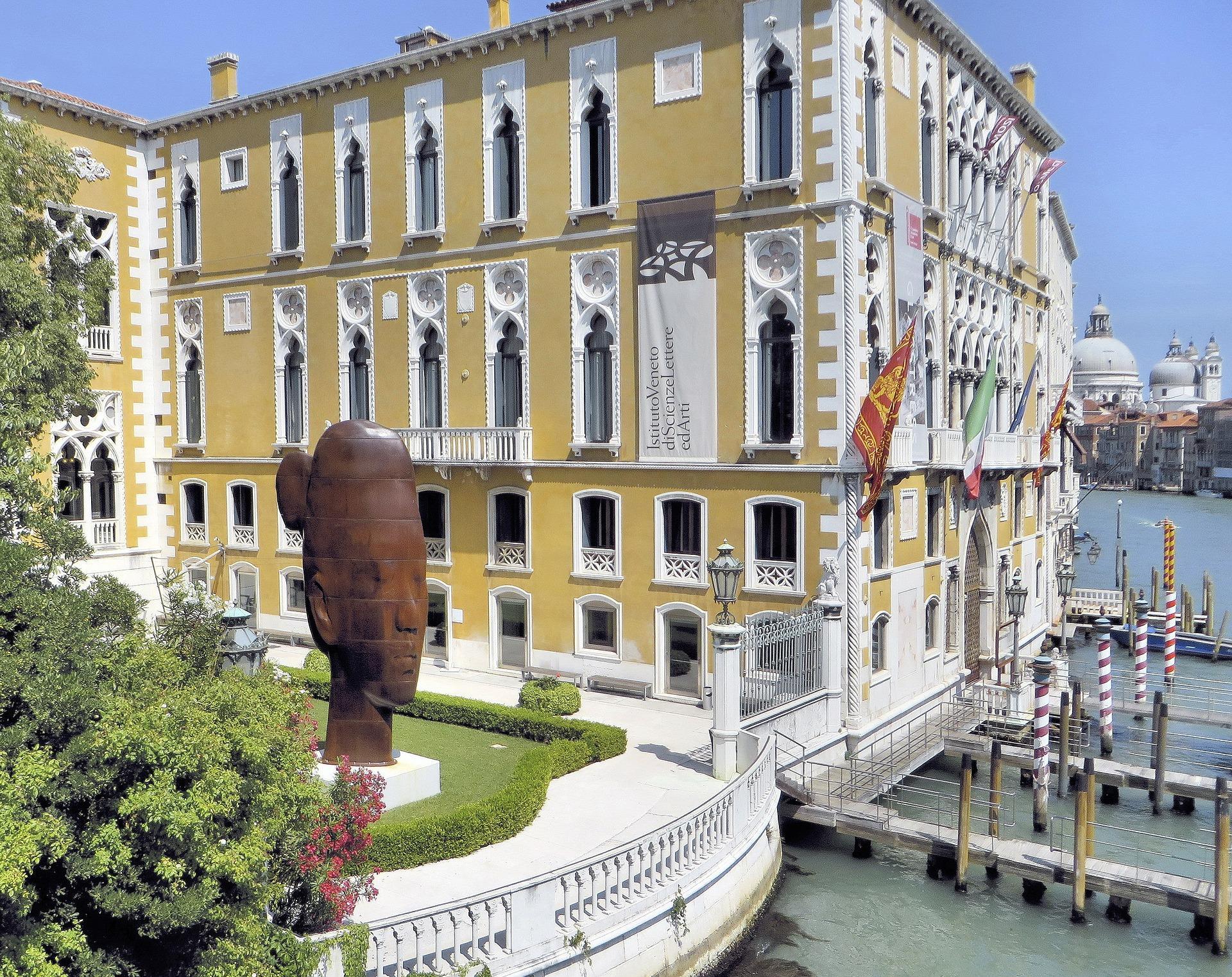 What is there in Cannaregio?
