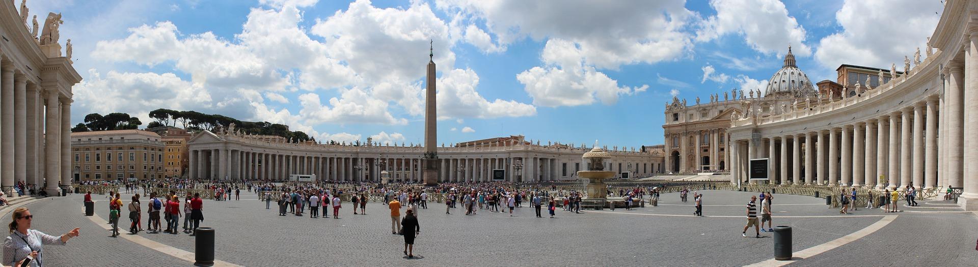 What is there to see at the Vatican?