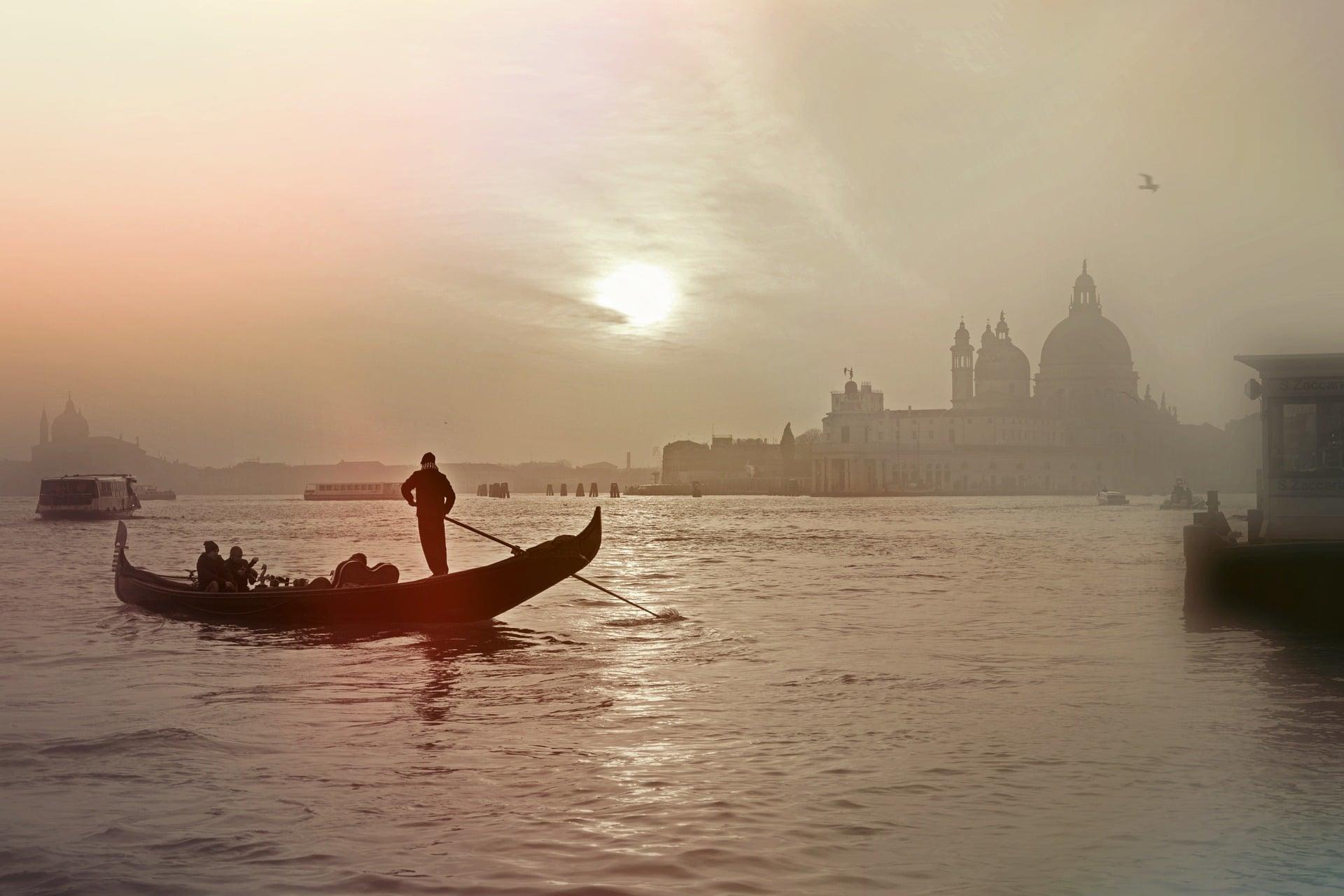 When is the best time to visit Venice?