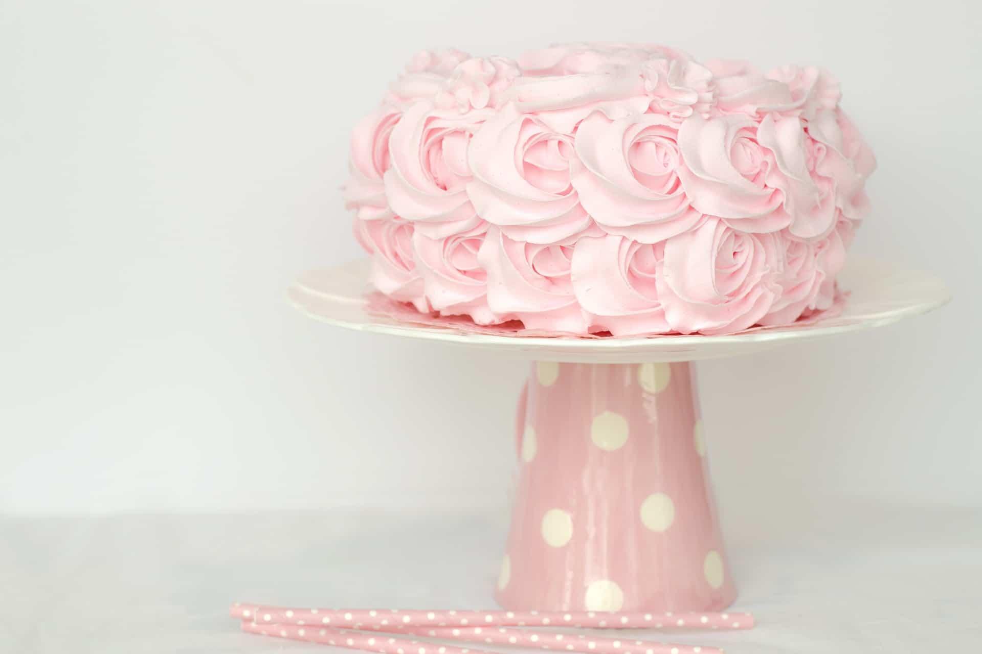 You need a cake stand to decorate a cake