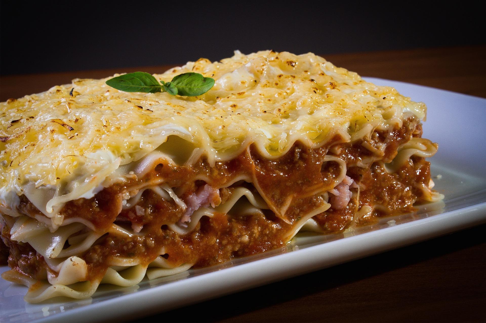 How do you make lasagna?