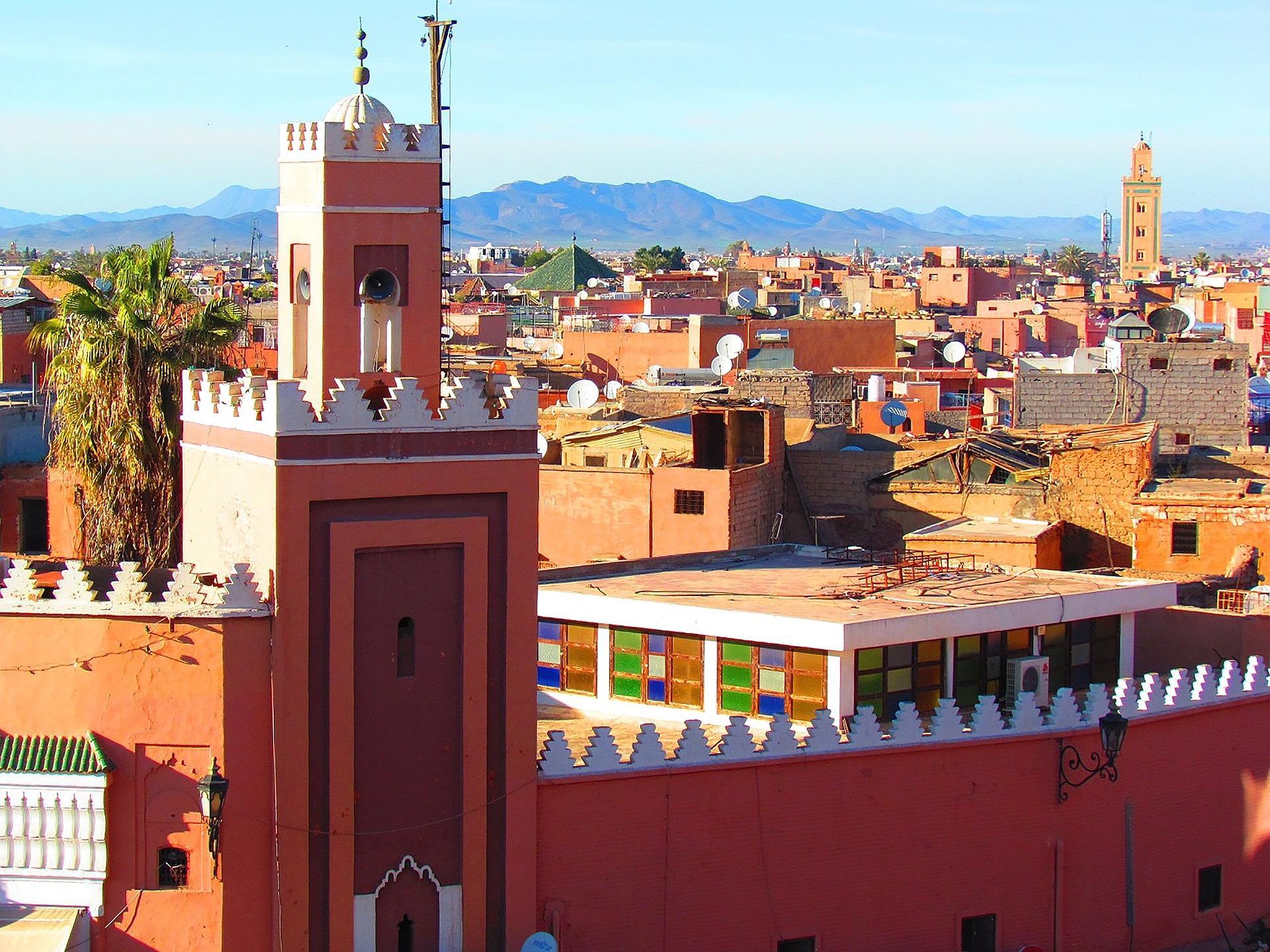 How much do taxis cost in Marrakech?