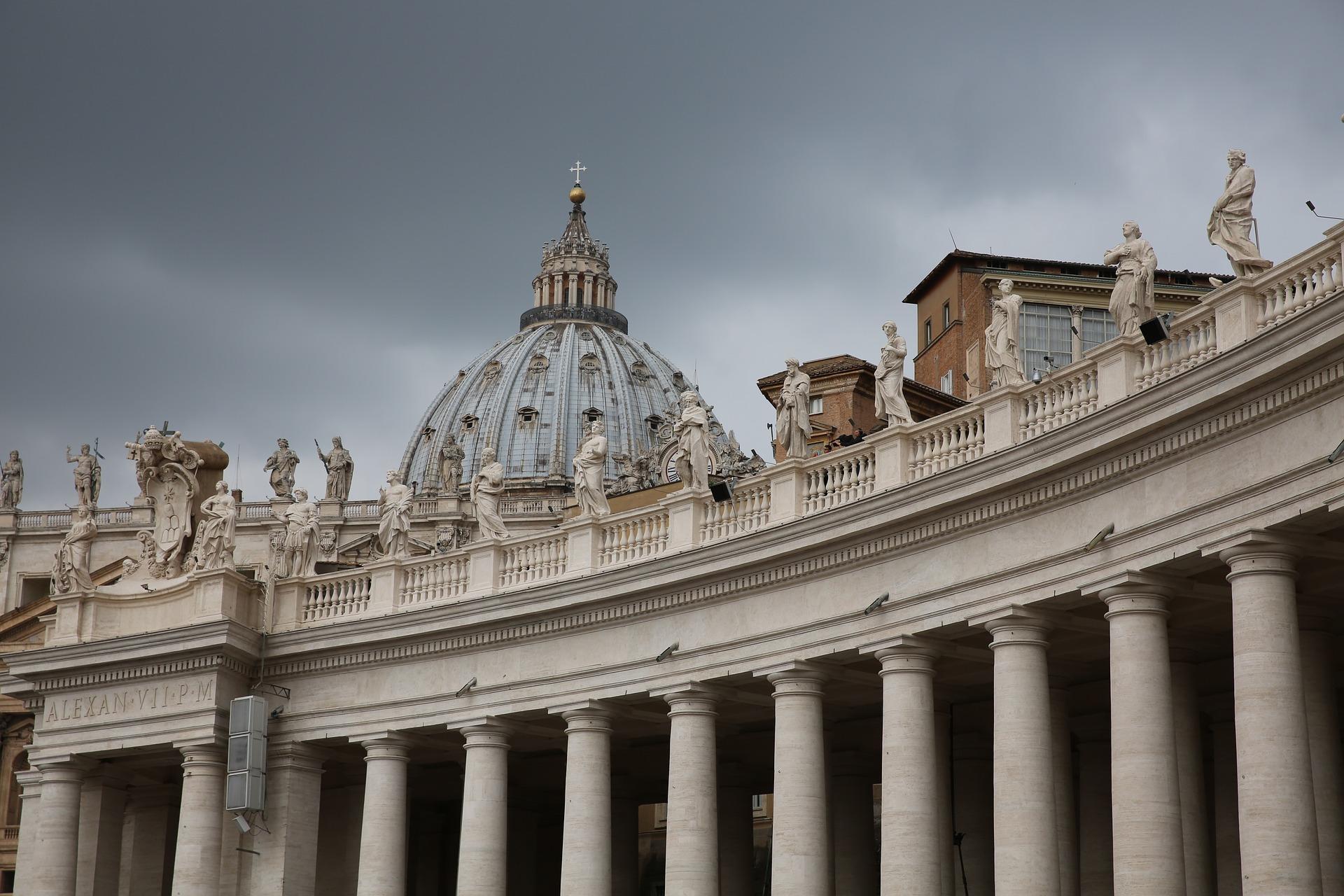 What sights are there to see in the Vatican?