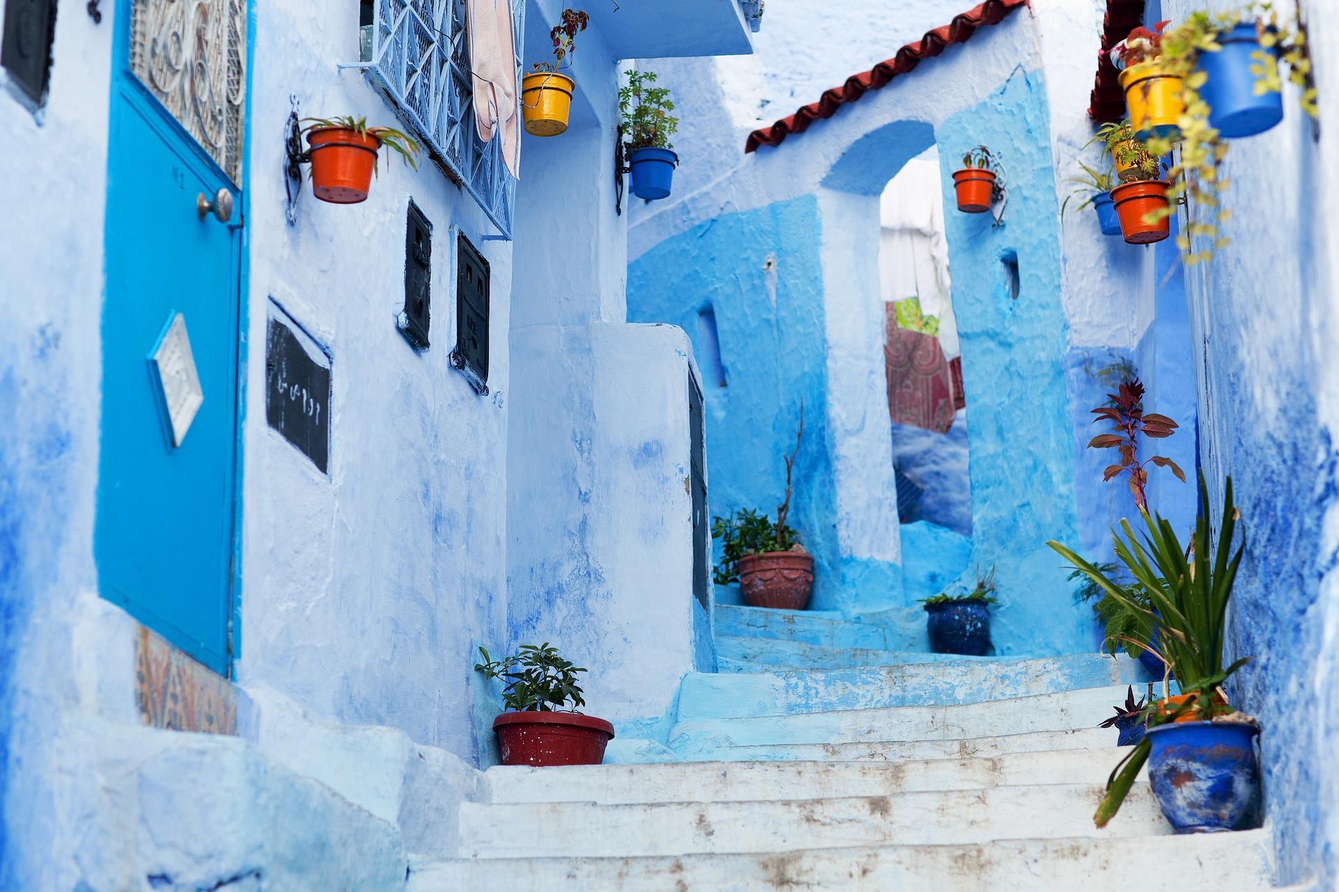 Are there youth hostels in Morocco?