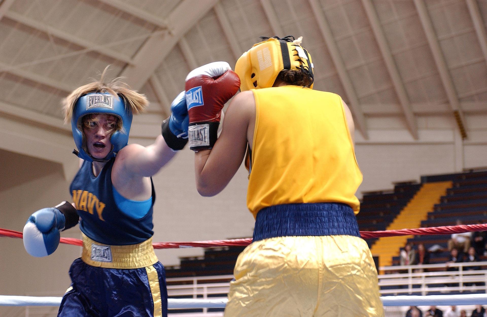 How can you train to become a boxing coach?