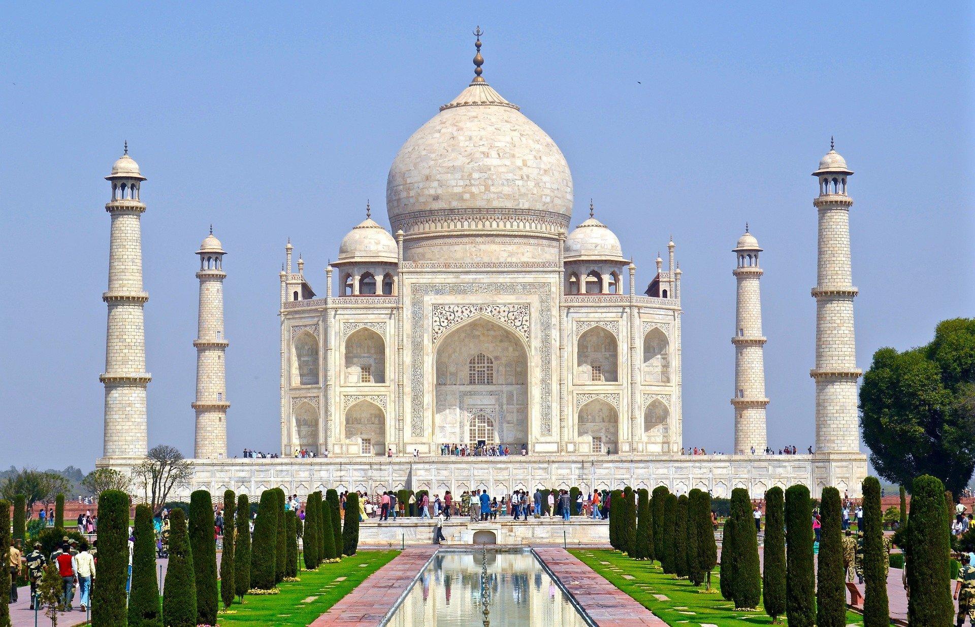 Which are the best yoga retreats in India?