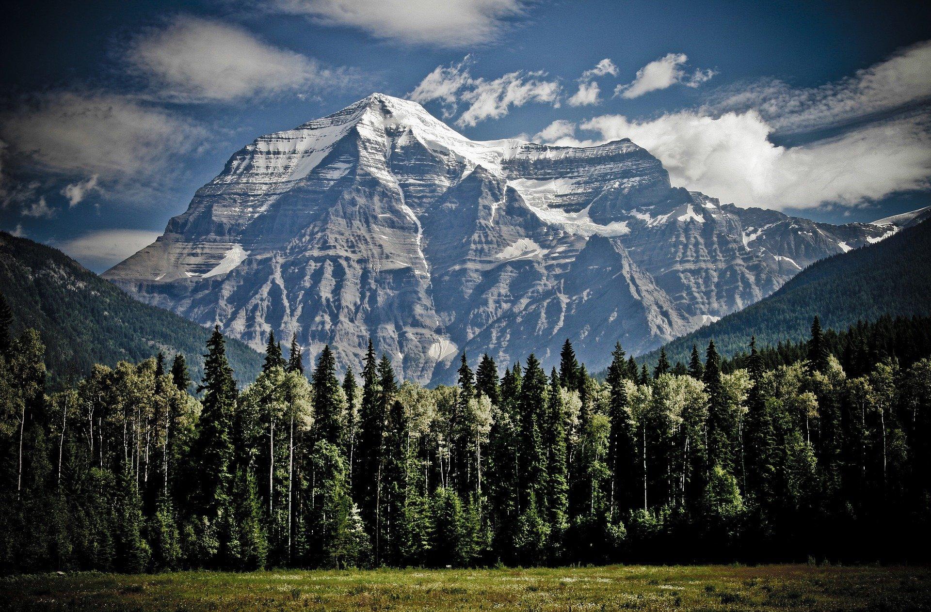 How can you start drawing mountains?