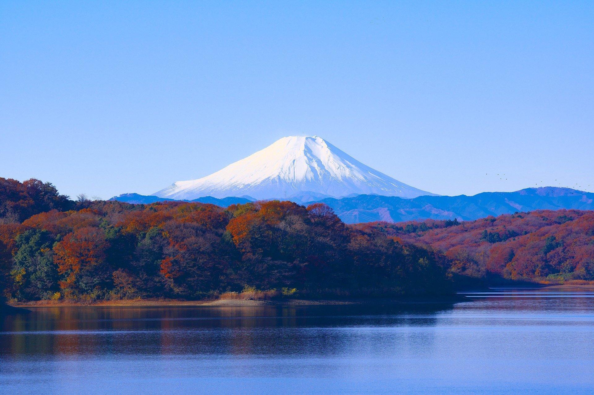 When is the best time to visit Mount Fuji?