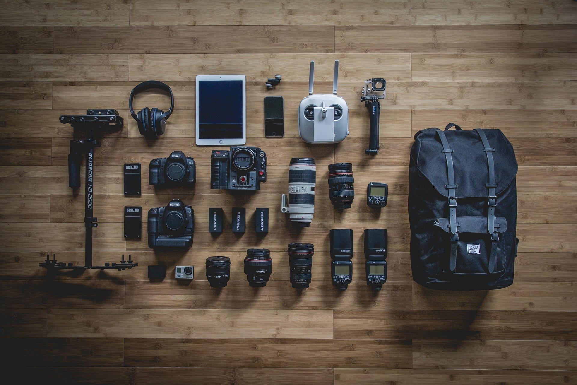 Which are the best smartphone camera accessories?