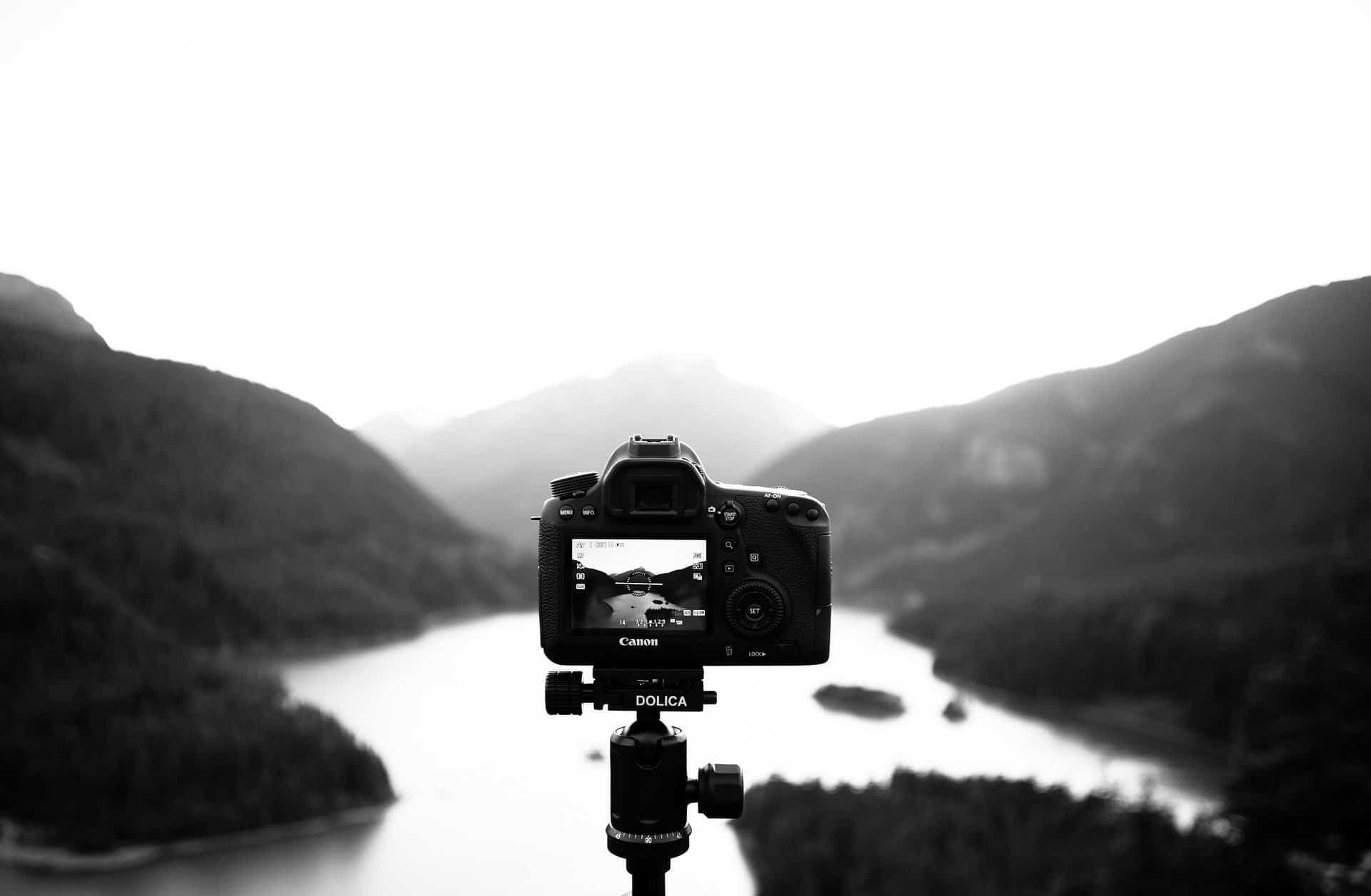 What is a viewfinder?