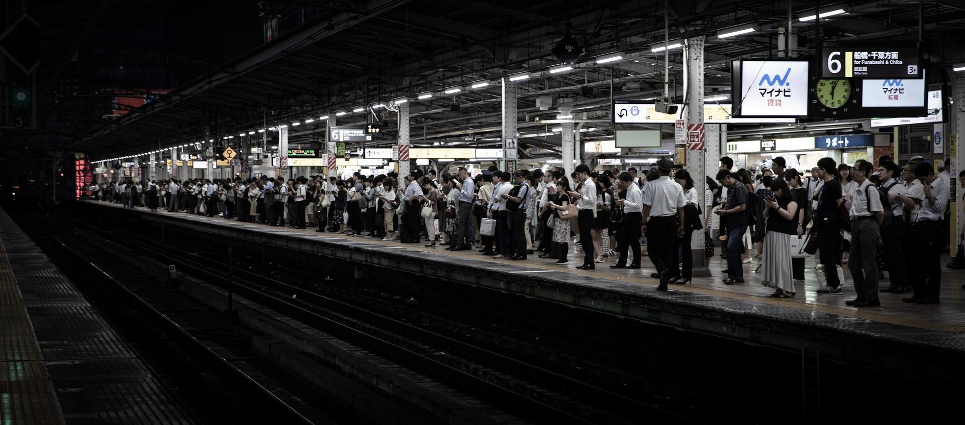 How do you get to Mount Fuji from Tokyo?