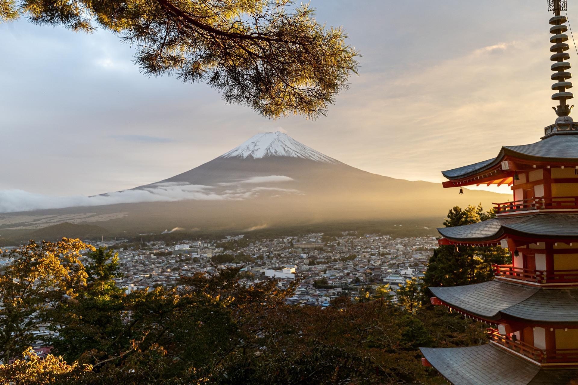 How can you plan a trip to Mount Fuji?