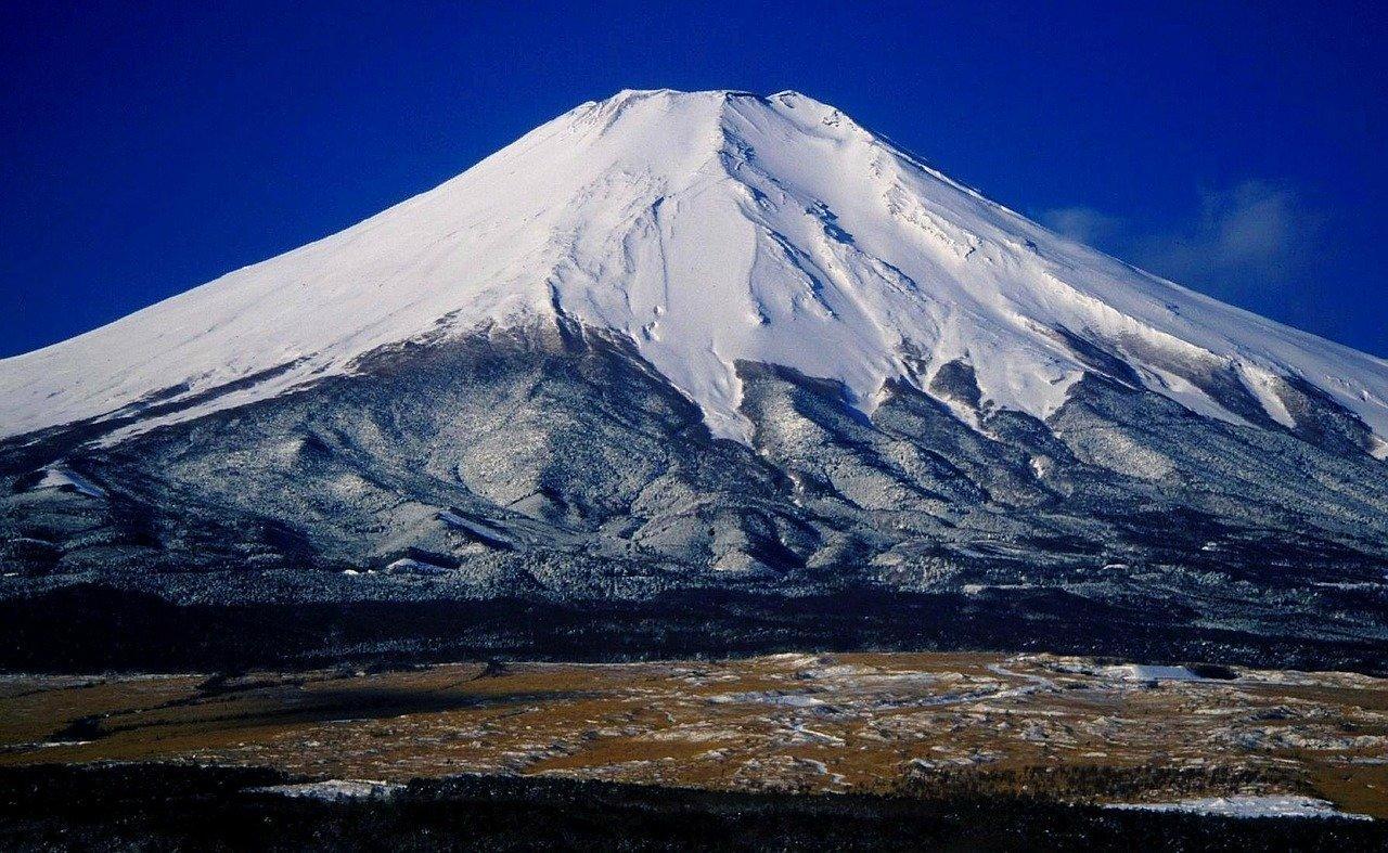 Is visiting Mount Fuji expensive?