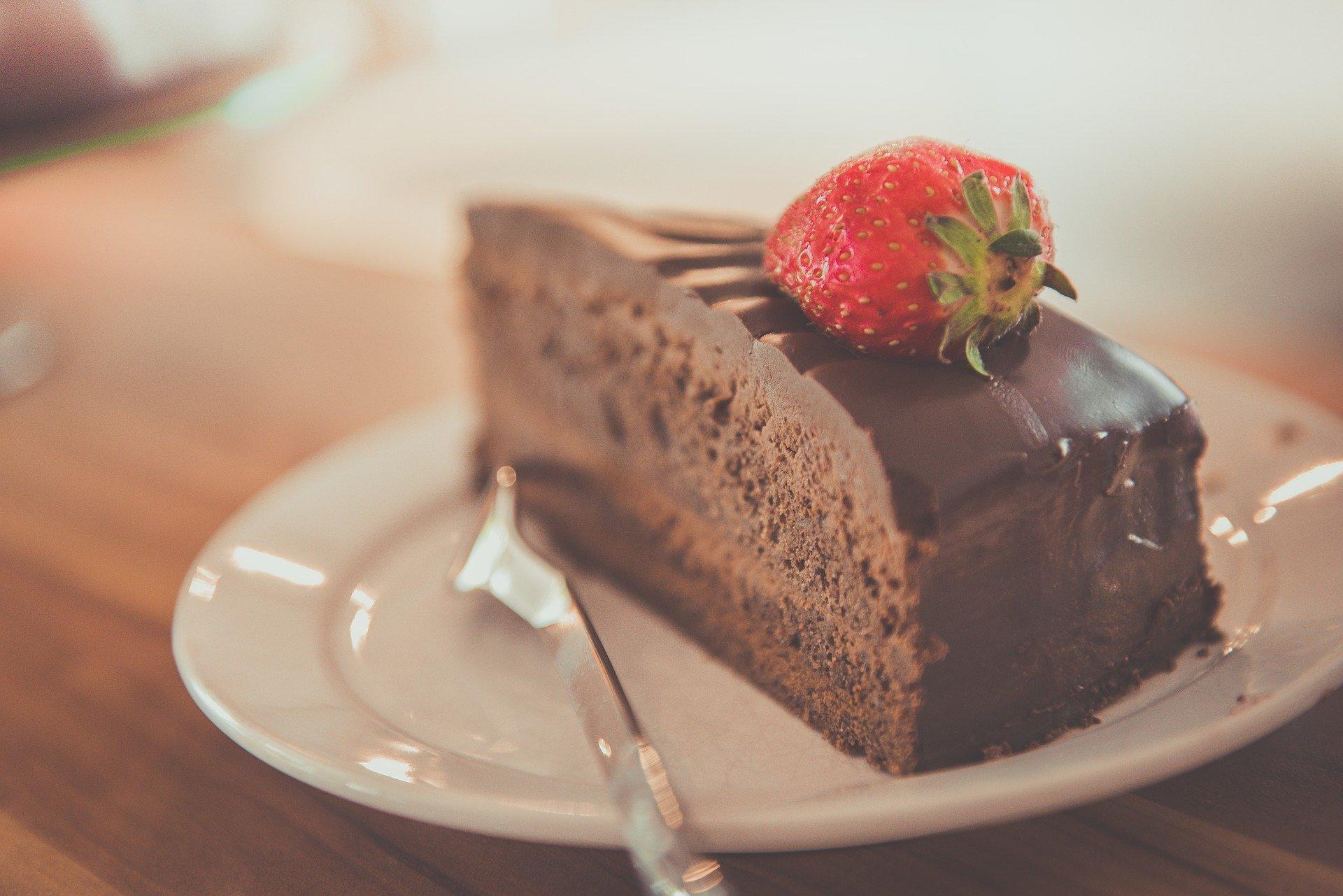 How do you make a chocolate cake?