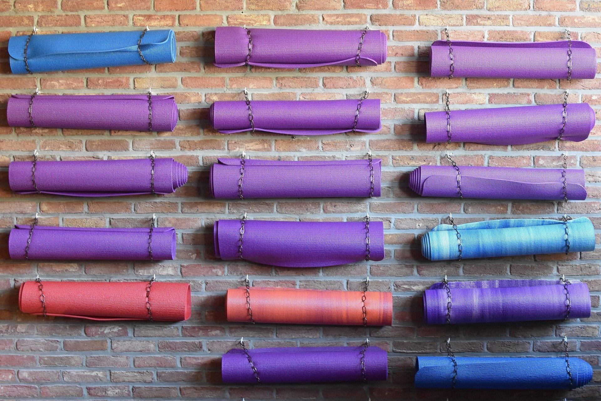 Where can you find family yoga sessions in the UK?