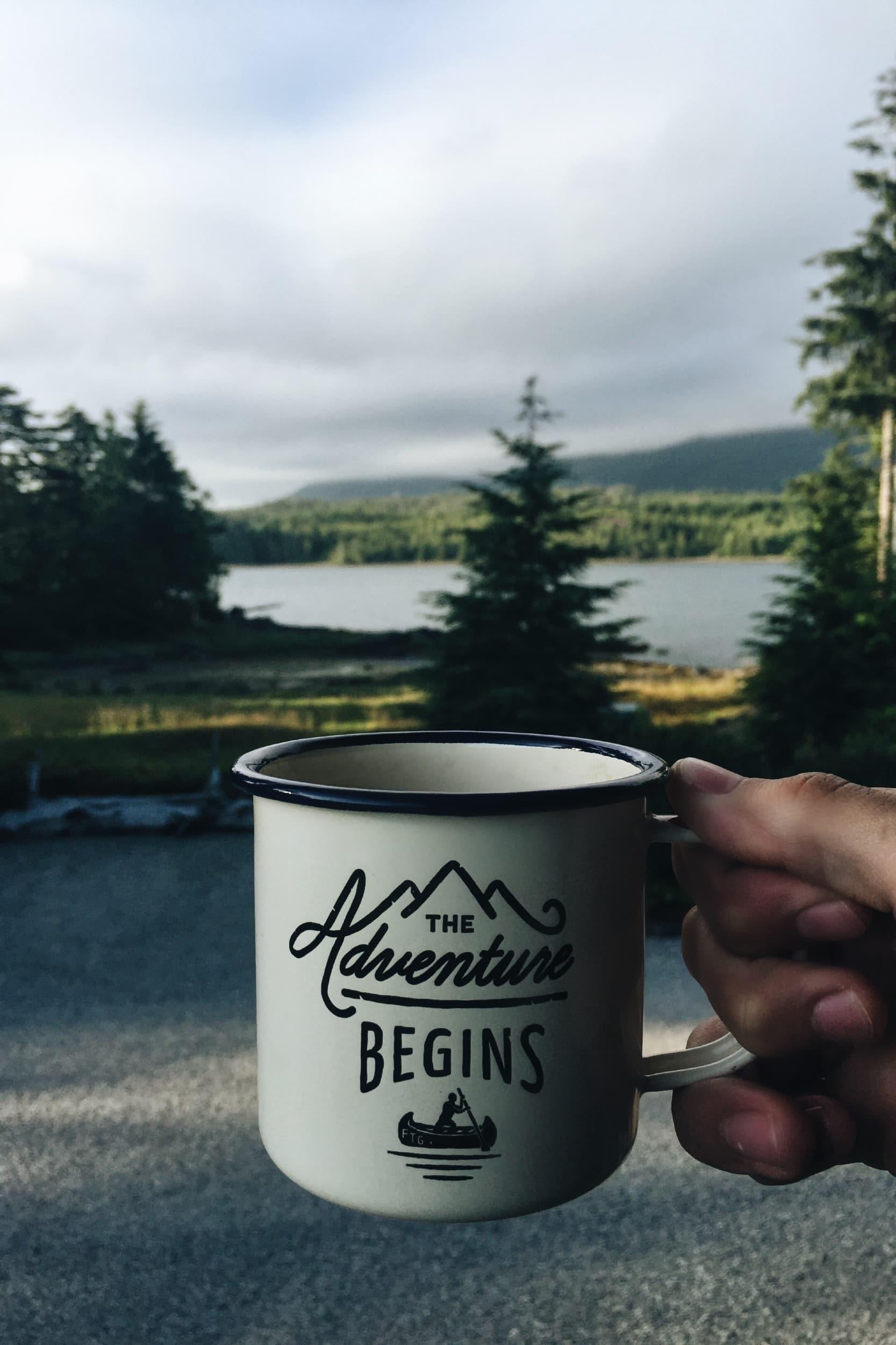 Adventure mug in the wilderness