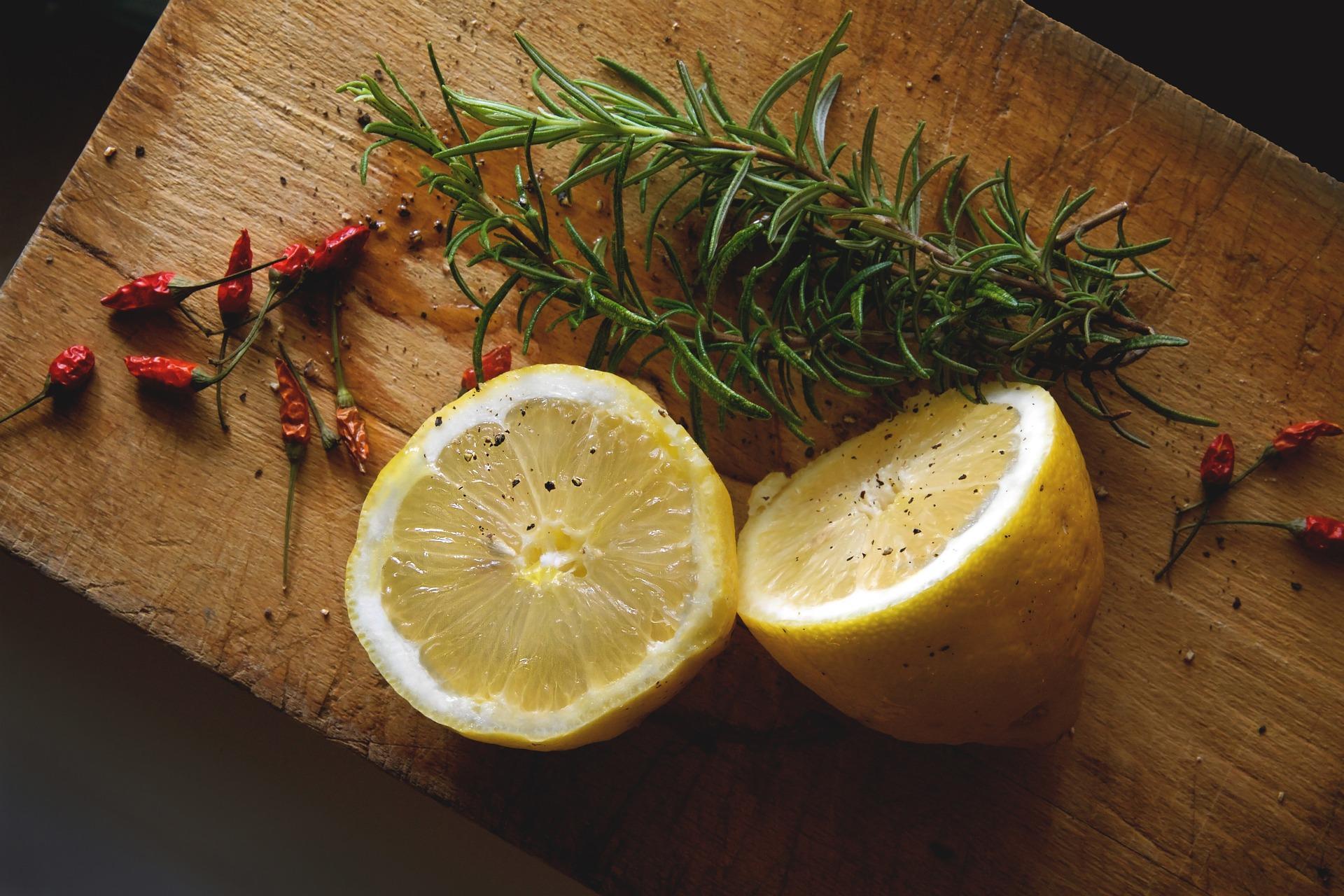How do you teach cooking tutorials online?