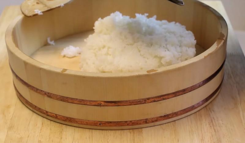 In Japan, a wooden container or hangiri is used to let the rice cool once cooked.