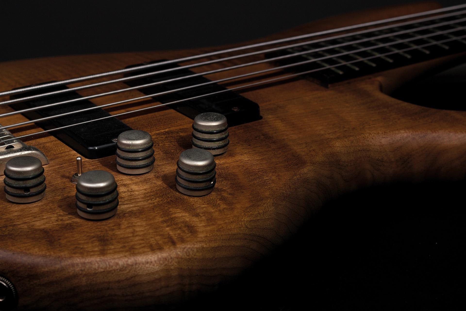 Which are the best bass video lessons?