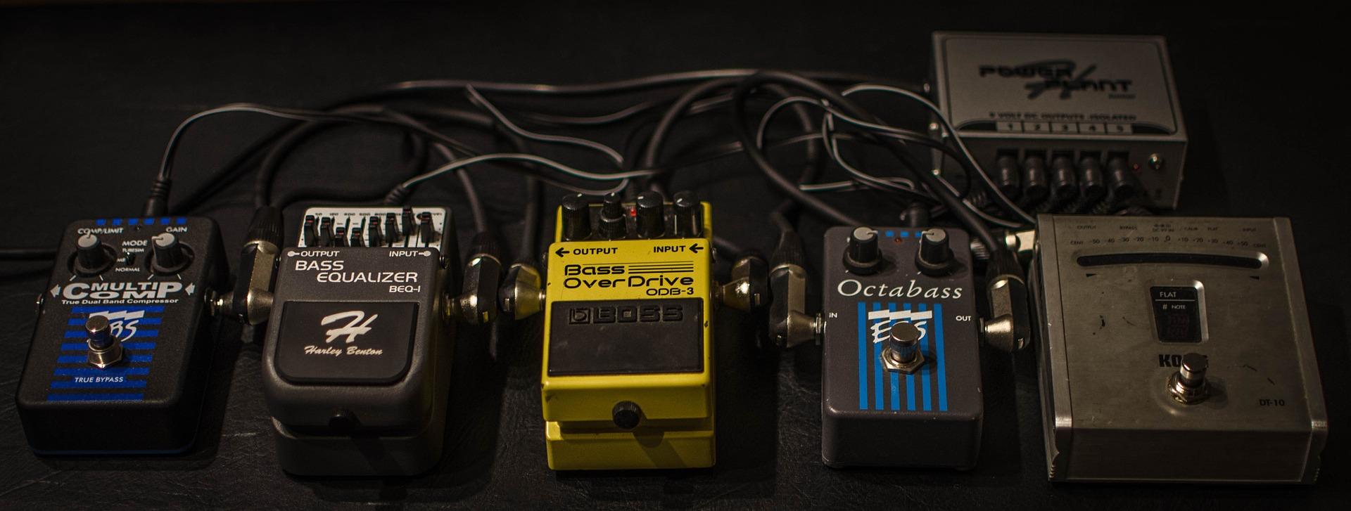 How can you learn bass guitar for free?