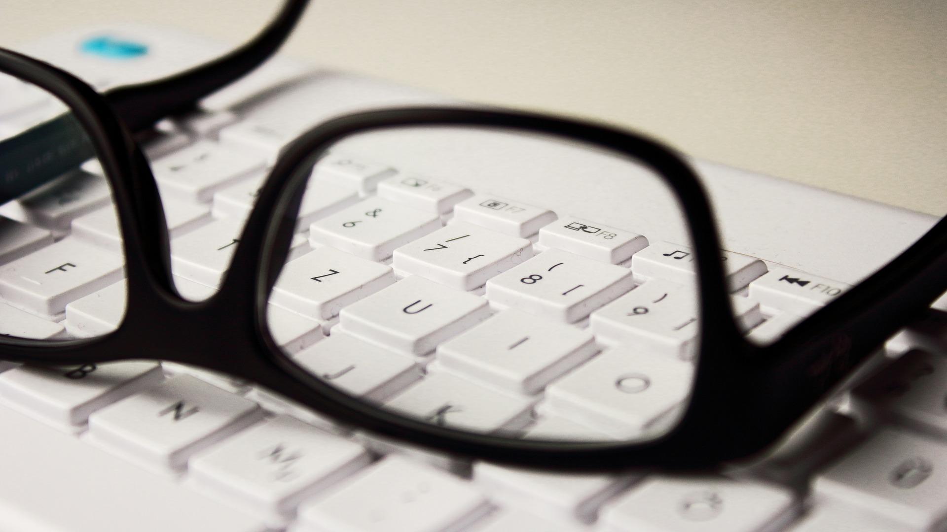 How can you effectively teach online tutorials?