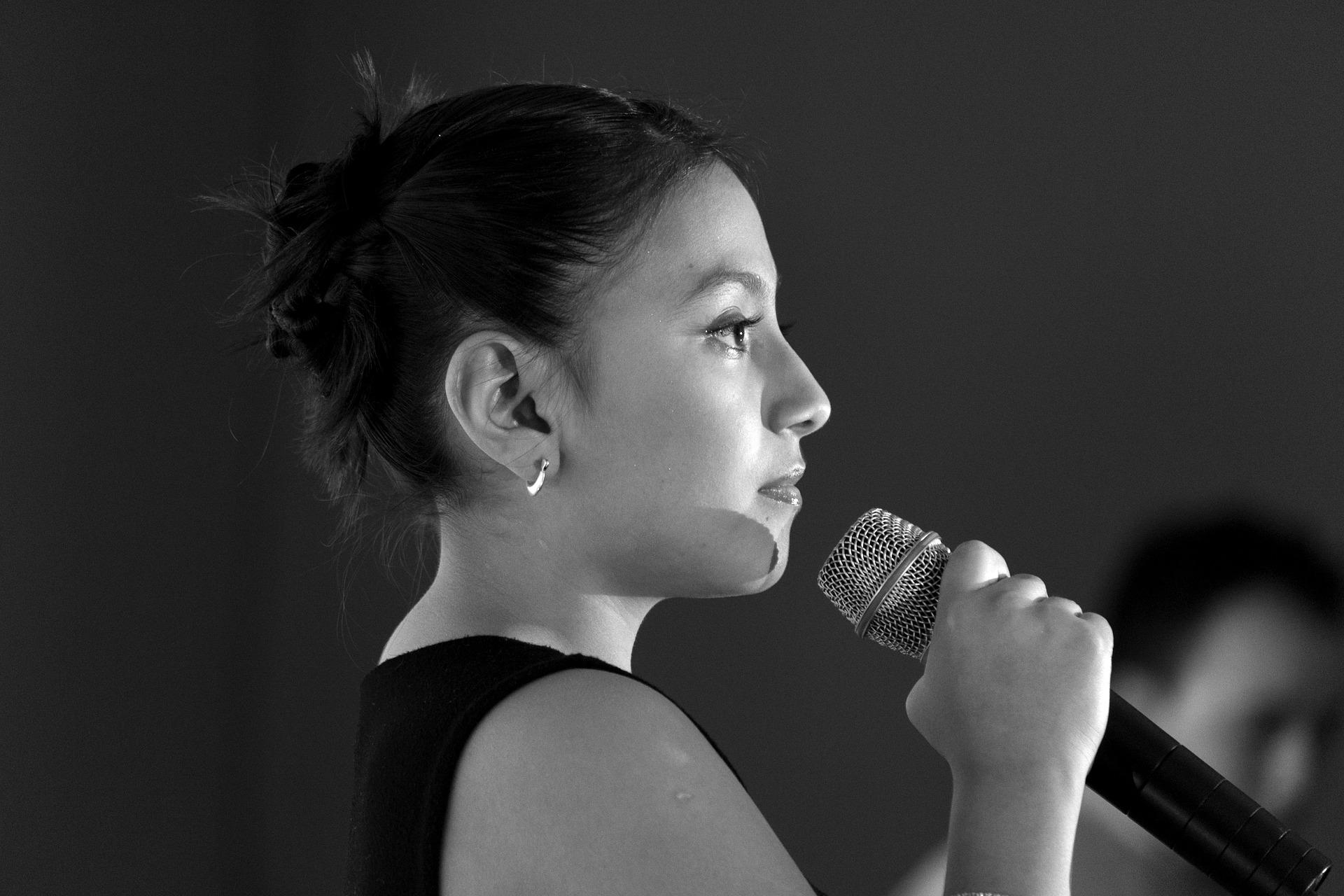What are singing lessons for children like?