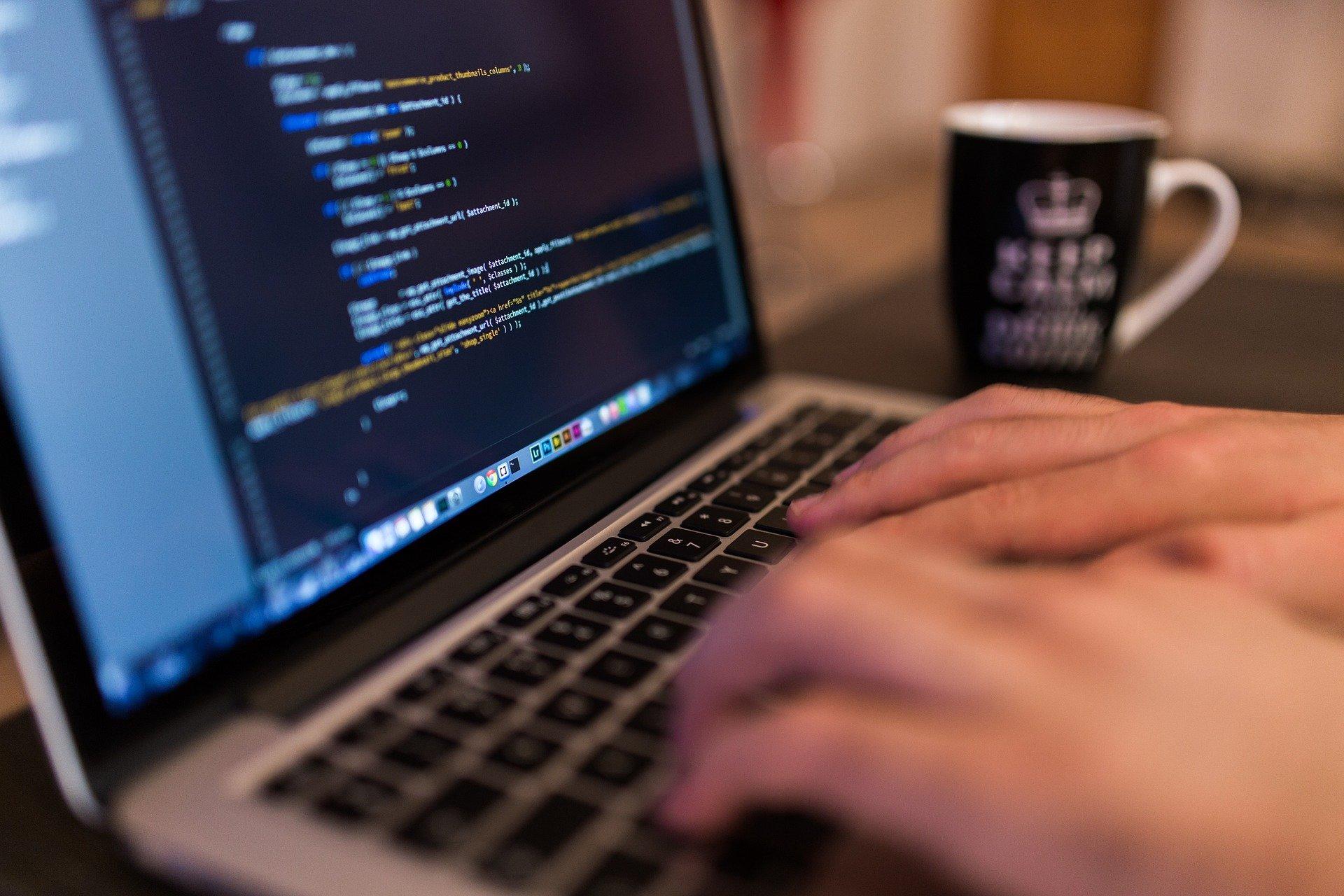 What are the different types of programming languages?