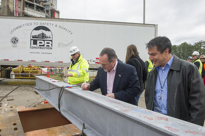 Construction managers earn a decent salary