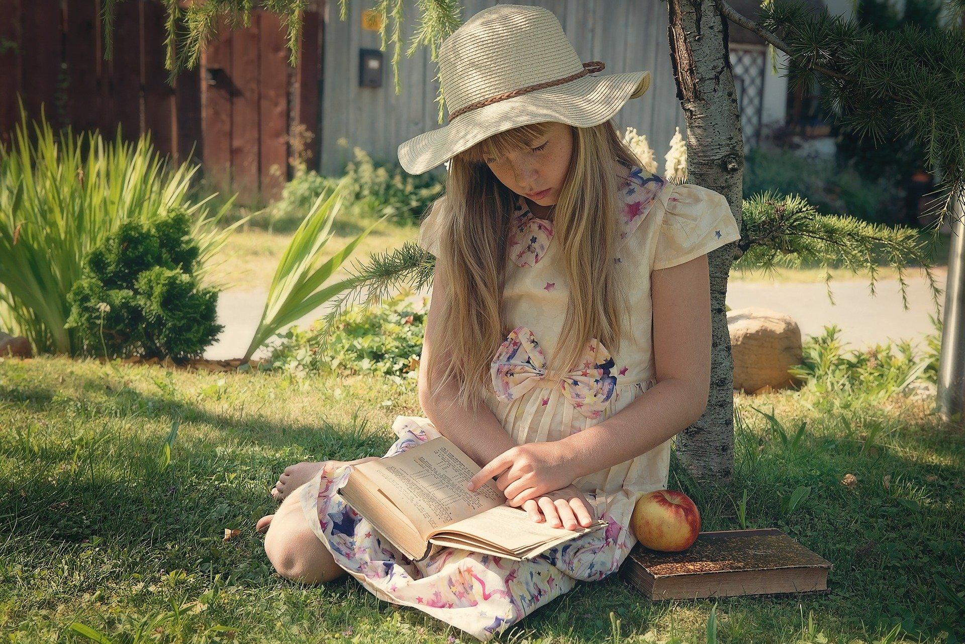 What are the different ways to teach children?