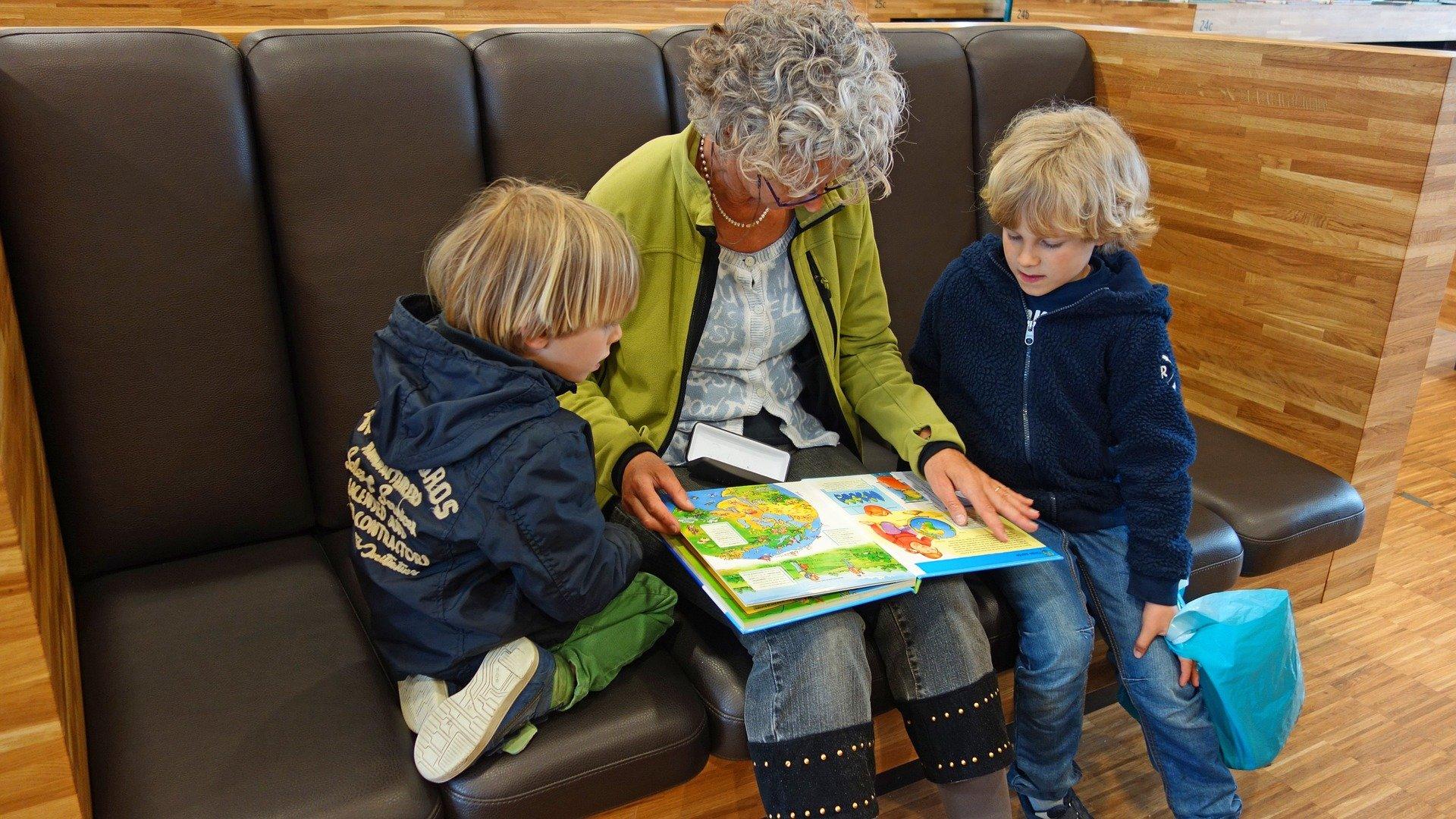 How can you provide full-time education to homeschooled kids?