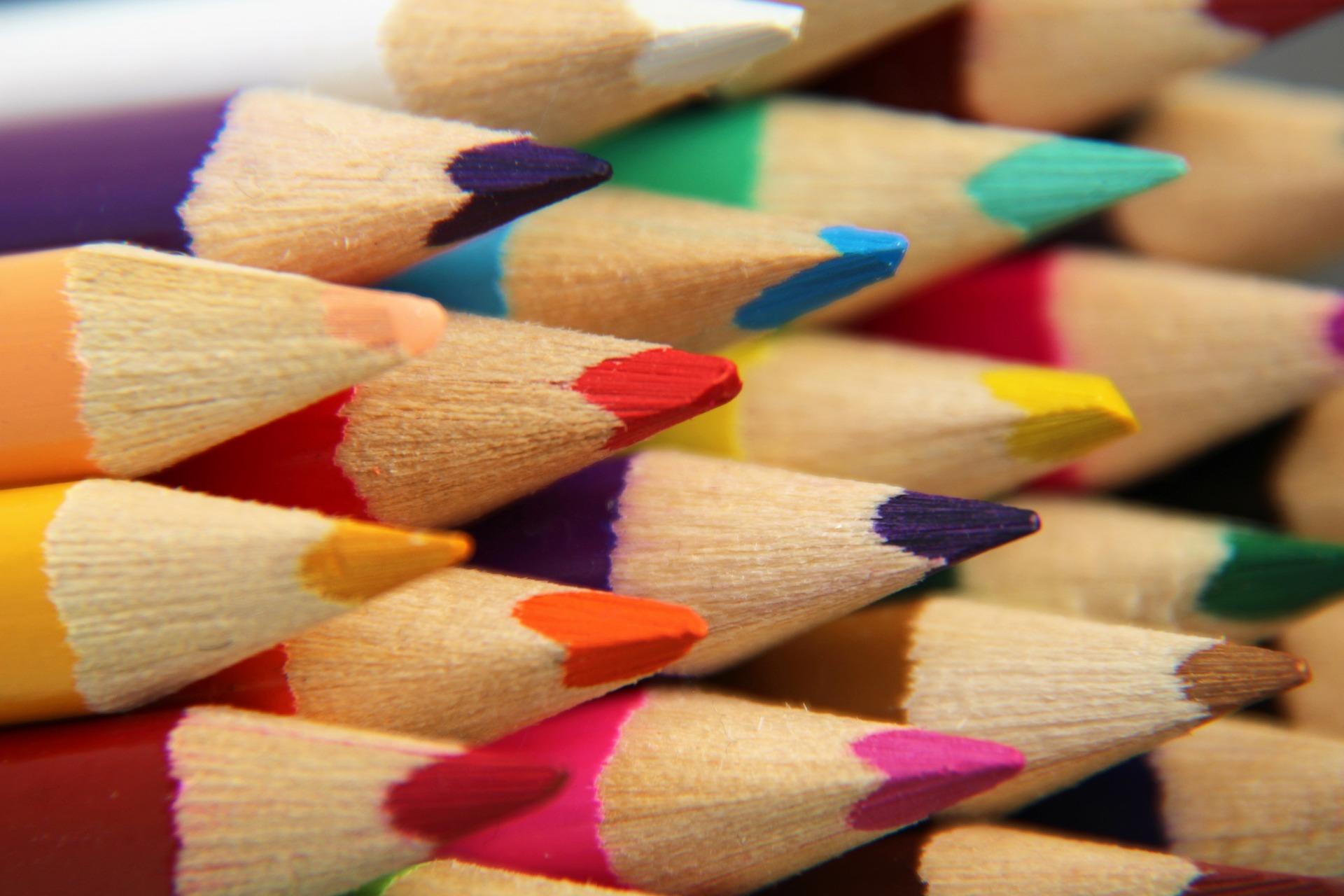 What are the best ways to learn how to draw quickly?