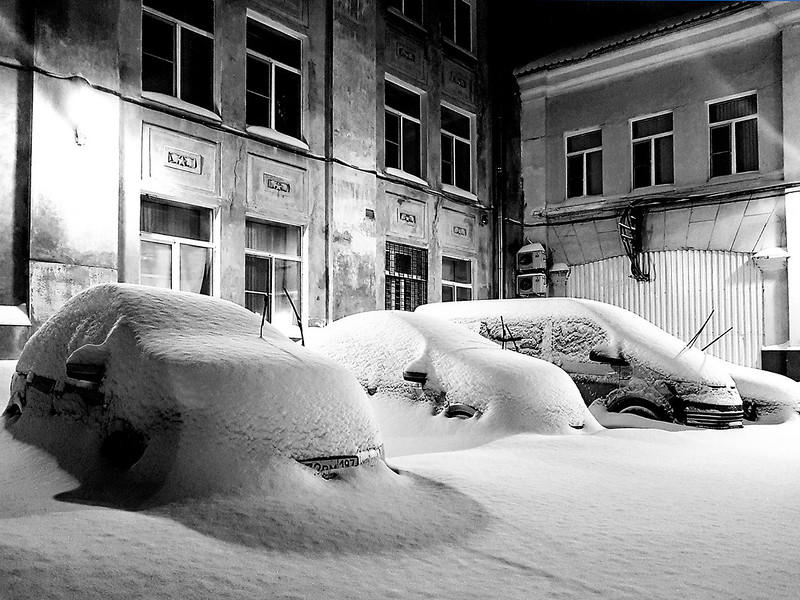 Russians do not play chess because it is too cold to go outside; it's a part of the culture