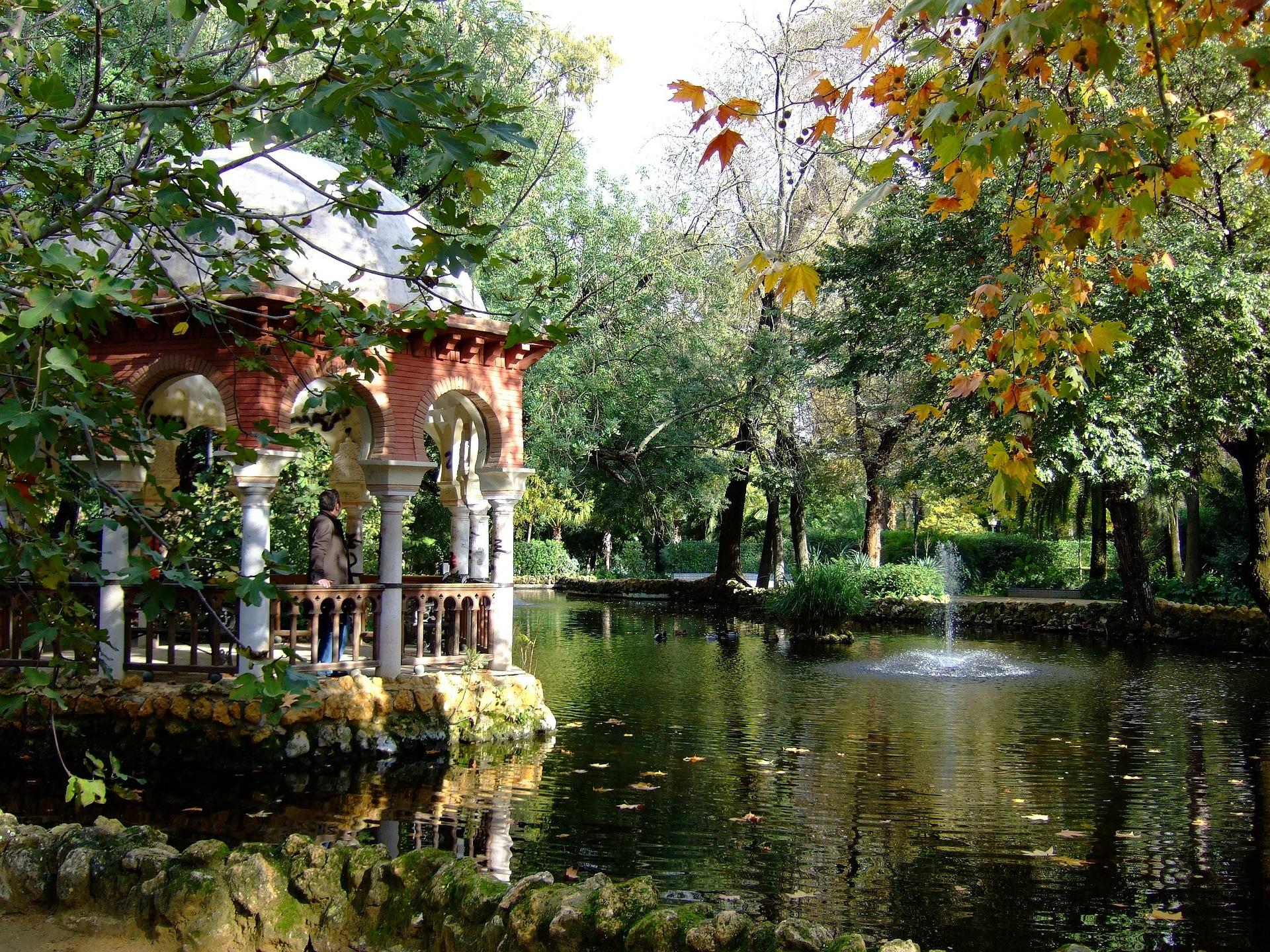 What is there to see and do in Seville?