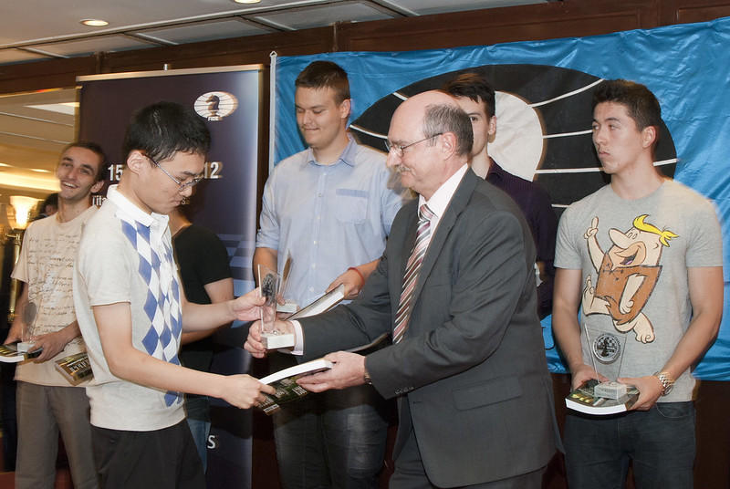 Stay until the tournament's end because you could win a prize