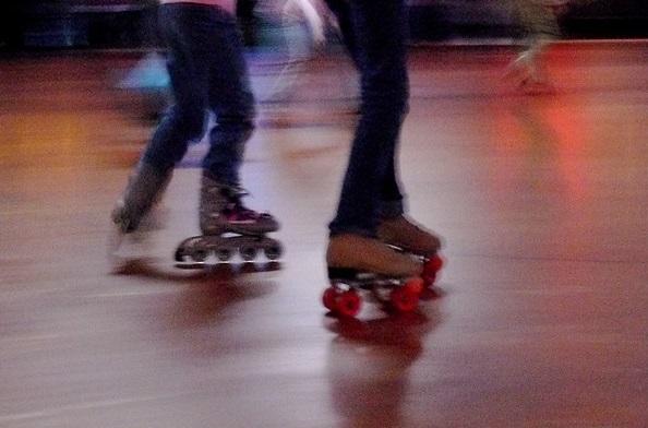 Inline back wheels and brakes extend past the boot