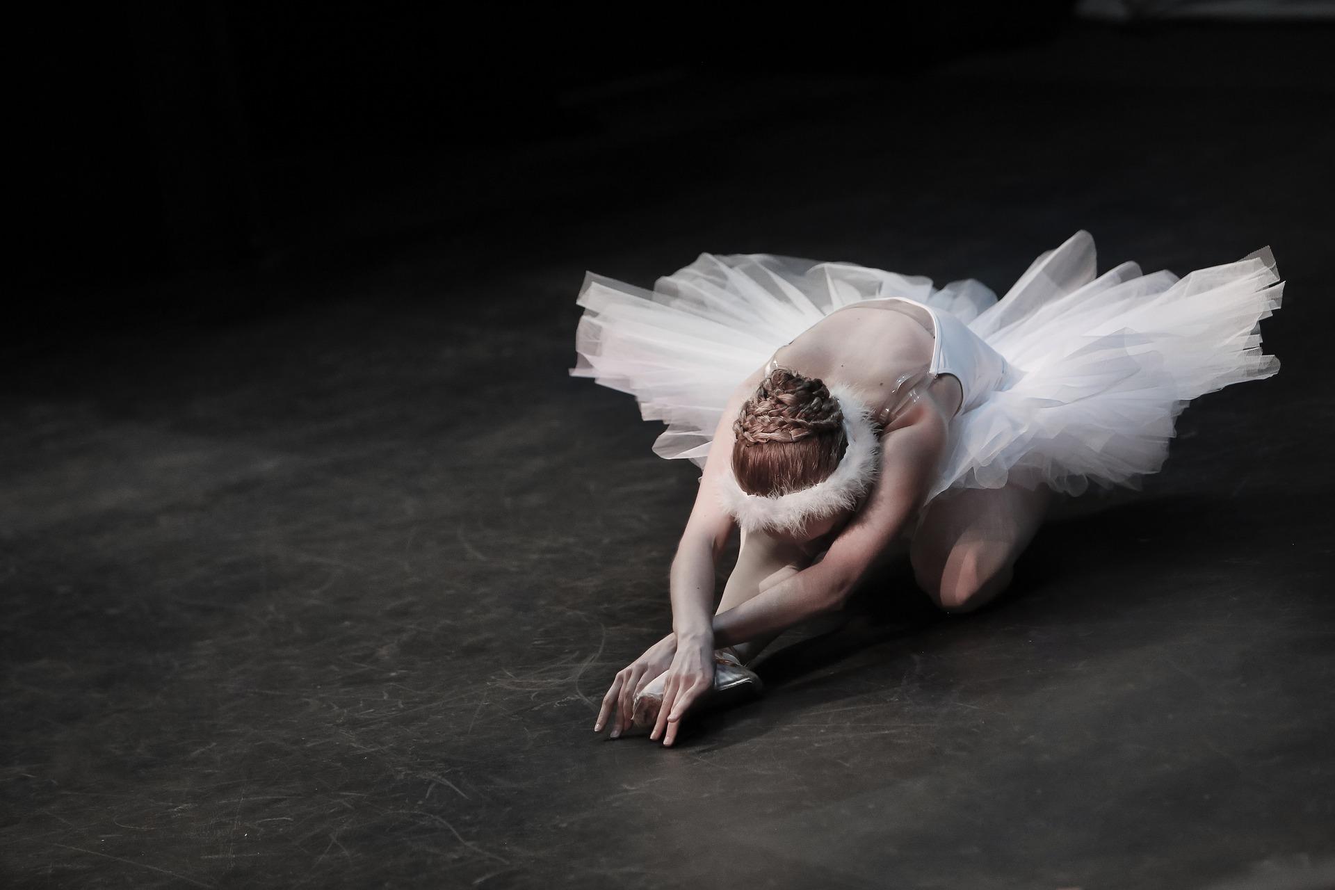How can you become a professional choreographer?